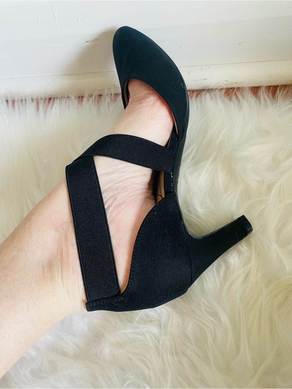 🛍️Life Stride Black Crisscross Pointed-Toe Heels - Picture 14 of 16